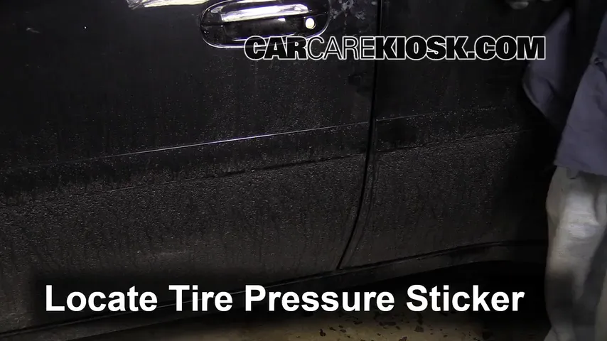 2007 Chevrolet Trailblazer SS 6.0L V8 Tires & Wheels Check Tire Pressure